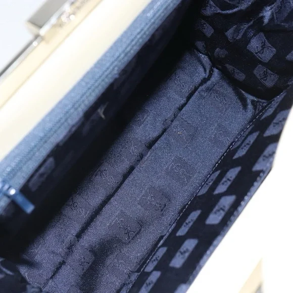 Yves Saint Laurent Cream Leather Hand Bag - Picture 11 of 12